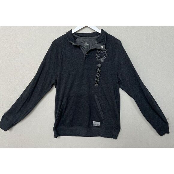 Disney World 2018 Snap Pullover Gray All Park Badges Henley‎ Sweater - Picture 10 of 10